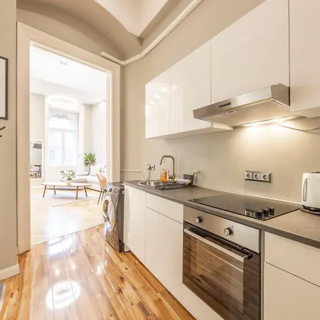 Charming & Cozy Central By Prestige Homes Budapest