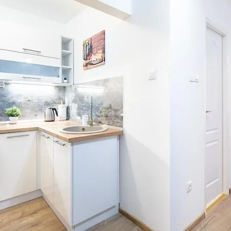 Cozy - - Easy * Budapest