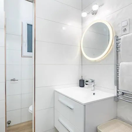 - Cute And Comfy Apartment Budapest