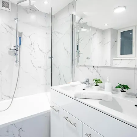 Very - Easy Access Appartement