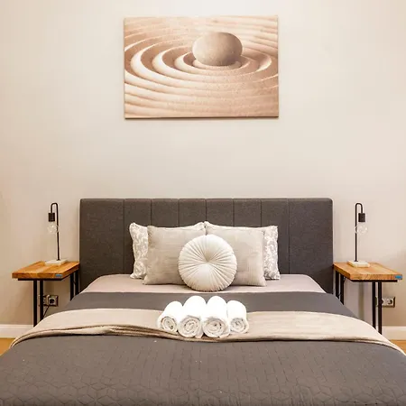 Charming & Cozy Central By Prestige Homes