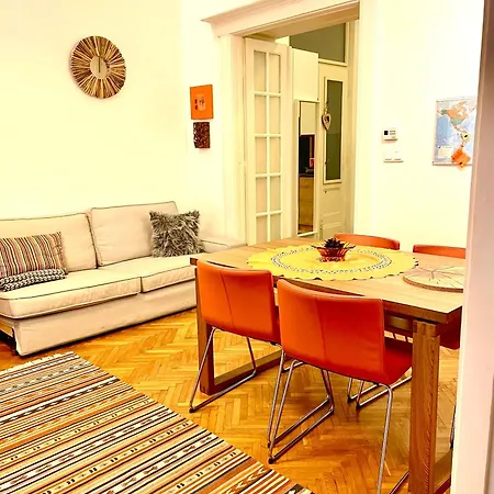 Orange Pearl 3 Next To Danube Daire