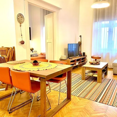 Daire Orange Pearl 3 Next To Danube *