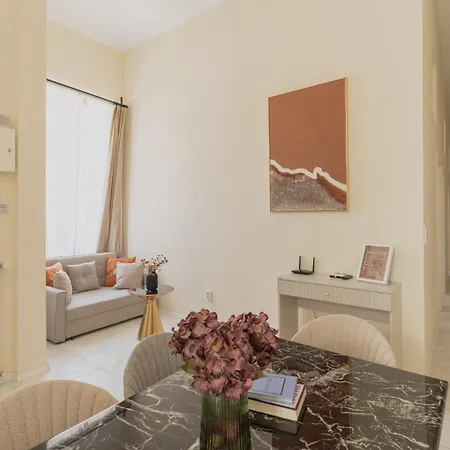 Apartment Cozy Boulevard In The Heart Of Budapest