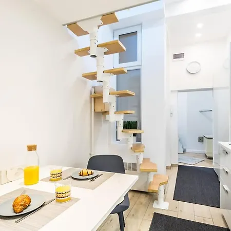 Holiday home Location To Everything Budapest