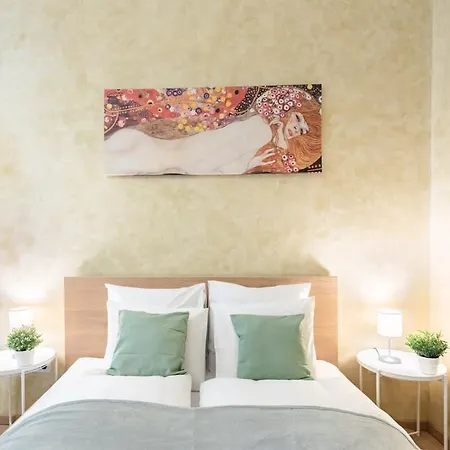 Ultra Central - New - Comfy Budapest