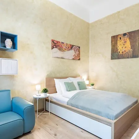 Ultra Central - New - Comfy *