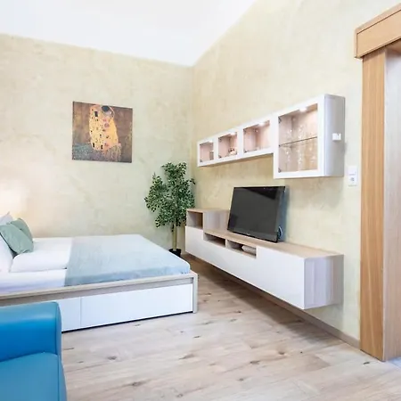 Ultra Central - New - Comfy Apartment *
