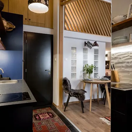 Apartment Warm And Cozy Hideaway In The Heart Of The