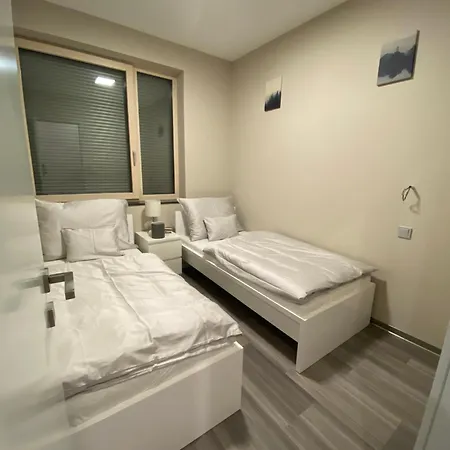 Modern Living In 2 *