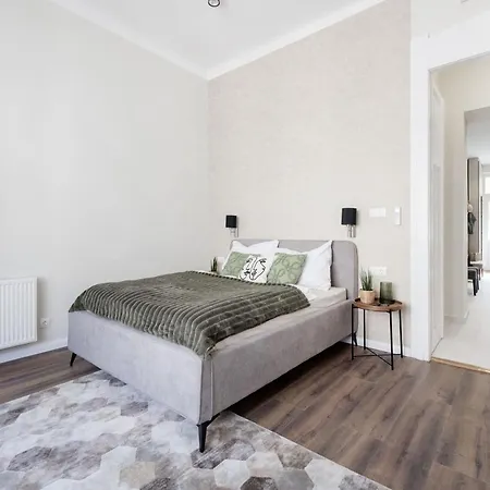 Elegant Escape Budapest