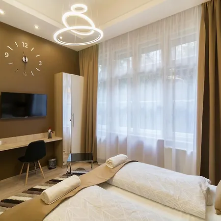 Apartment Exlcusive & Located By Prestige Homes Budapest