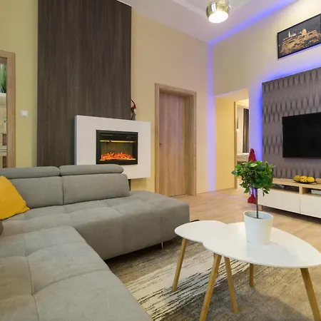 Exlcusive & Located By Prestige Homes *