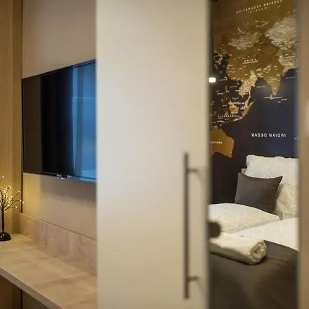 Exlcusive & Located By Prestige Homes Apartment