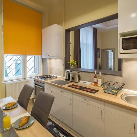 Exlcusive & Located By Prestige Homes Budapeşte