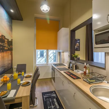 Exlcusive & Located By Prestige Homes Apartment *