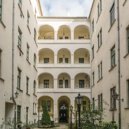 Exlcusive & Located By Prestige Homes Apartment