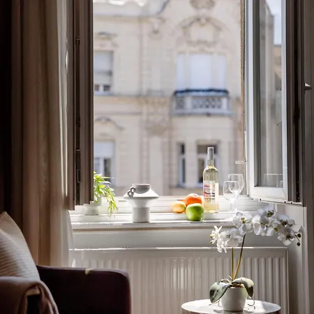 Apartmán Luxe 2br With View On The St Stephen Road Budapešť