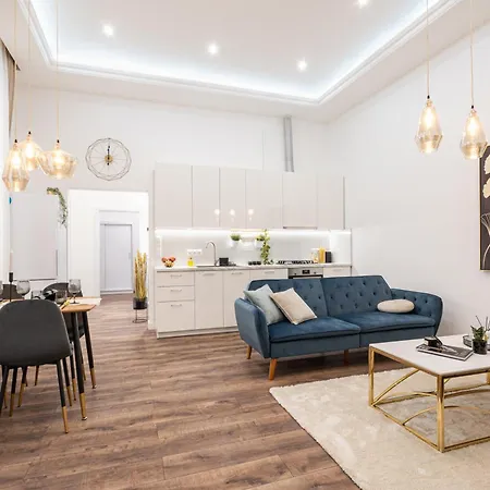 Blue Velvet Luxury Apartment *