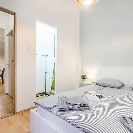 Apartment Dessy Downtown Budapest