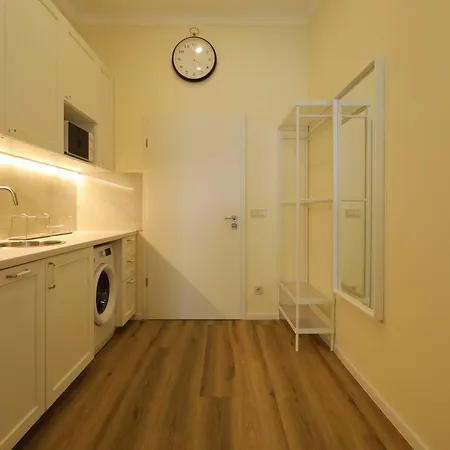 Berkocsis Budapest