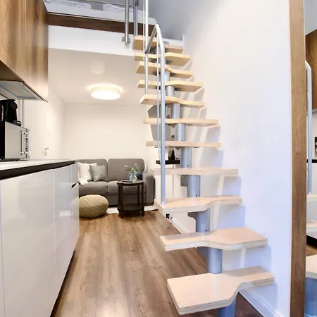 Apartment Premium By Hi5- Jozsef Koerut *