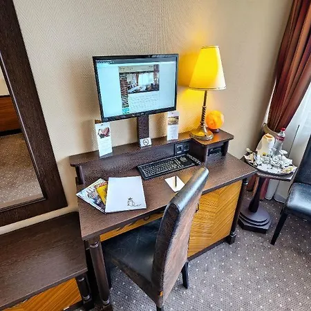 Residencia Baron Hotel 4*