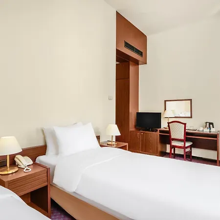 Danubius Hungaria City Center 4*