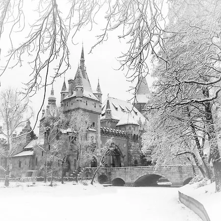Abt * Budapešť