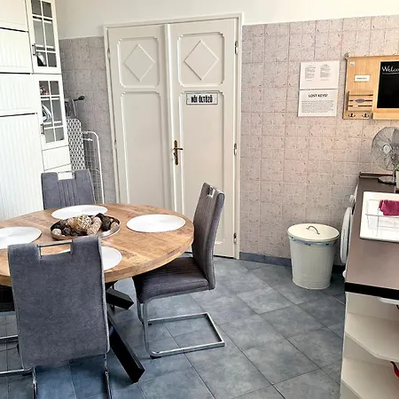 דירה Elegant 125m2 In Center Of *