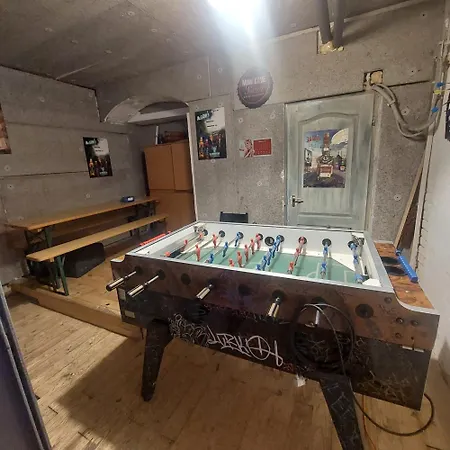 Apartment Whole Basement Former Pub2 For Stag Do, Men's Cave