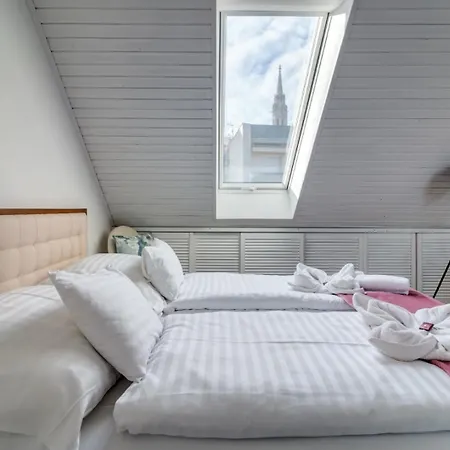 Donaticoeur Bellevue Apartment *