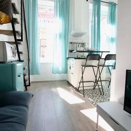 By Hi5 Apartments- Erzsebet 44 * Budapest