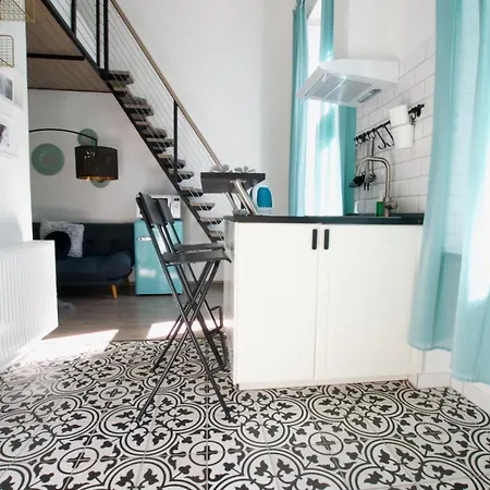 By Hi5 Apartments- Erzsebet 44 Apartment *