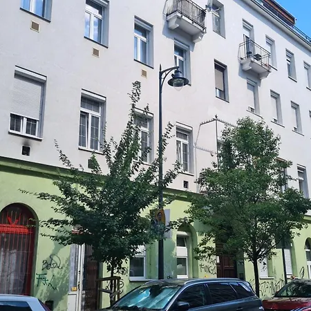 Lena Center Апартаменты Будапешт