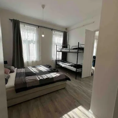 Apartment Newly New York Designed 3 Bedroom