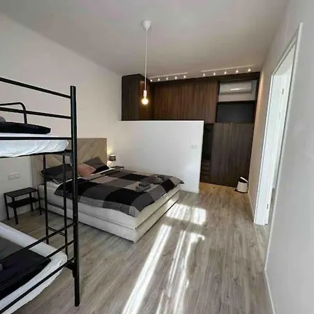 Apartment Newly New York Designed 3 Bedroom *