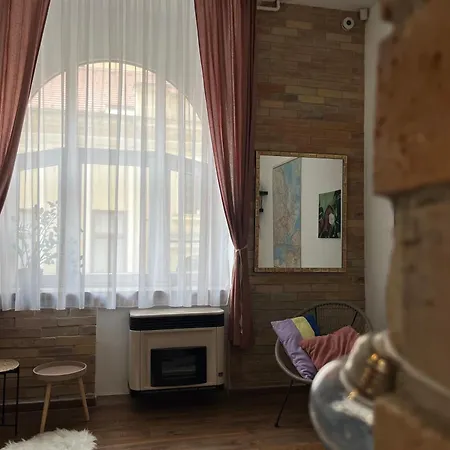 Jacob's Happy Place Apartment *