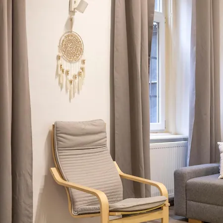 & Cozy Superior Terez Boulevard Apartment