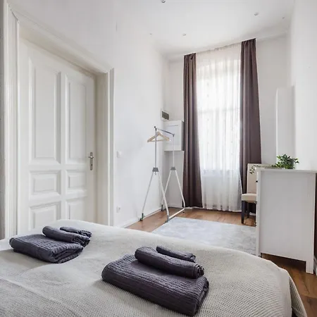 Apartment Films