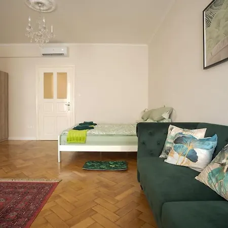 Kalvin * Budapešť