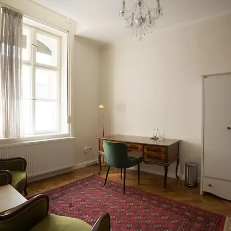Kalvin Apartment