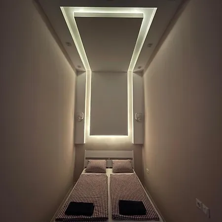 Apartment Sapphire - 5 Rooms, 2 Bathrooms Budapest