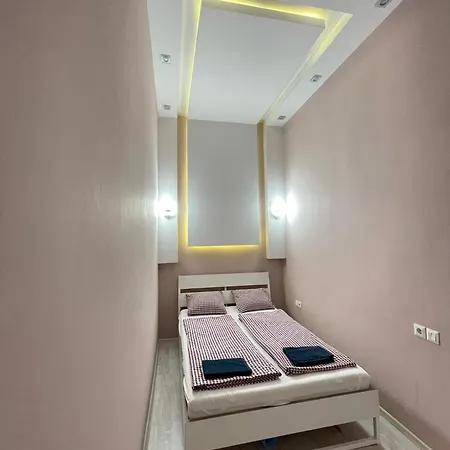 Sapphire - 5 Rooms, 2 Bathrooms