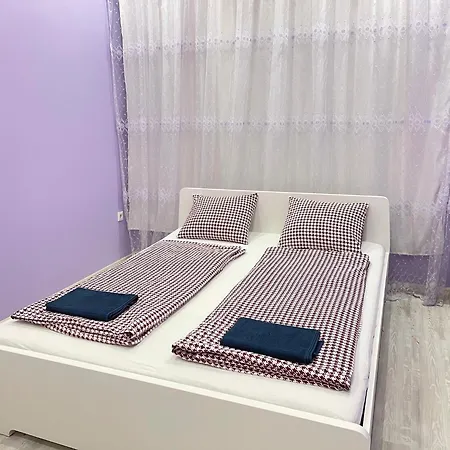 Sapphire - 5 Rooms, 2 Bathrooms Apartment Budapest