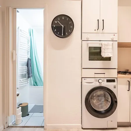 Cozy & Lovely Nest In Soho