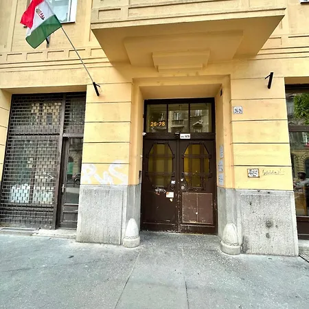 Apartment Relax With 2 Bedroom, 2 Bathroom For 6 People In The Centre Free Coffee *