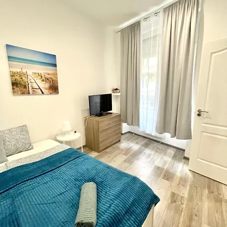 Relax With 2 Bedroom, 2 Bathroom For 6 People In The Centre Free Coffee Apartment Budapest