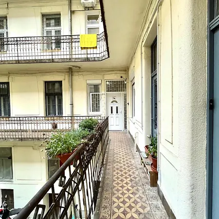 Relax With 2 Bedroom, 2 Bathroom For 6 People In The Centre Free Coffee Budapest