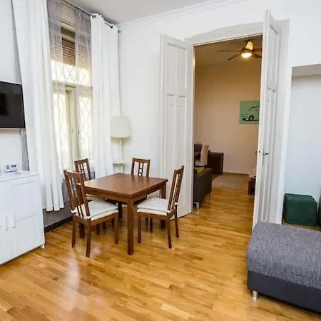 Apartment Big Flat In Heart Of With Ac